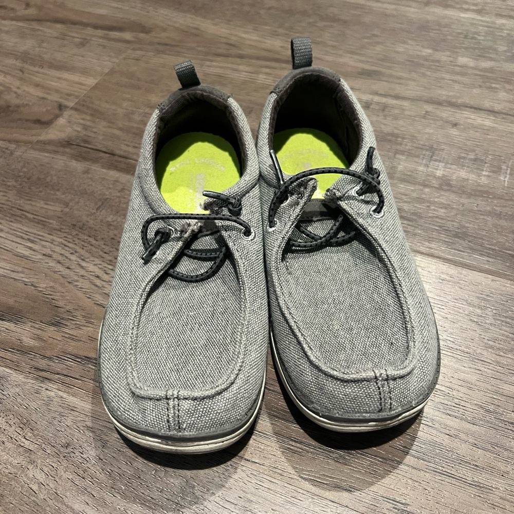 Boys slip-on gray shoes, size 13